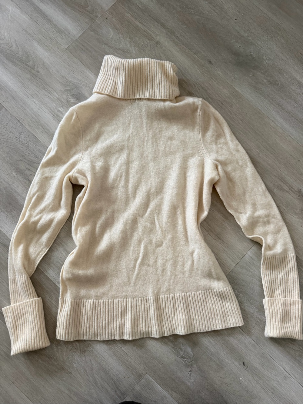 Aqua Cream Cashmere Turtleneck Sweater